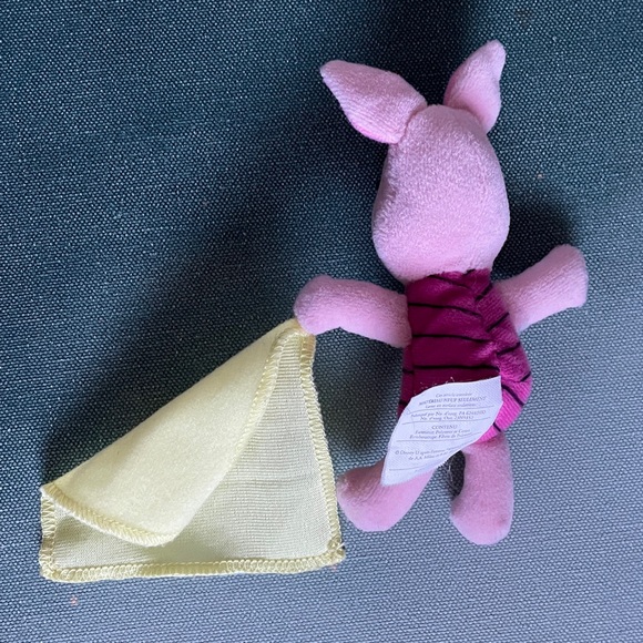 Disney’s Night, Night, Piglet Book with Piglet Plush 2003 - Picture 3 of 16